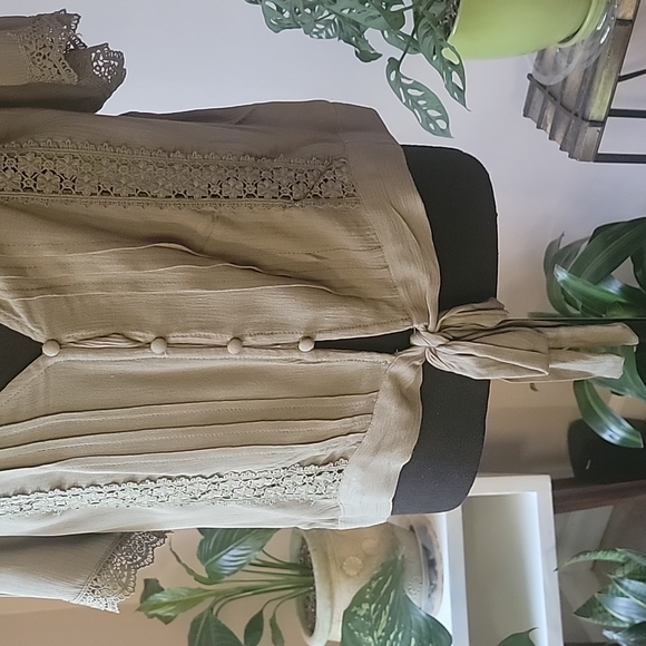 Green belle du jour Top - Picture 3 of 6